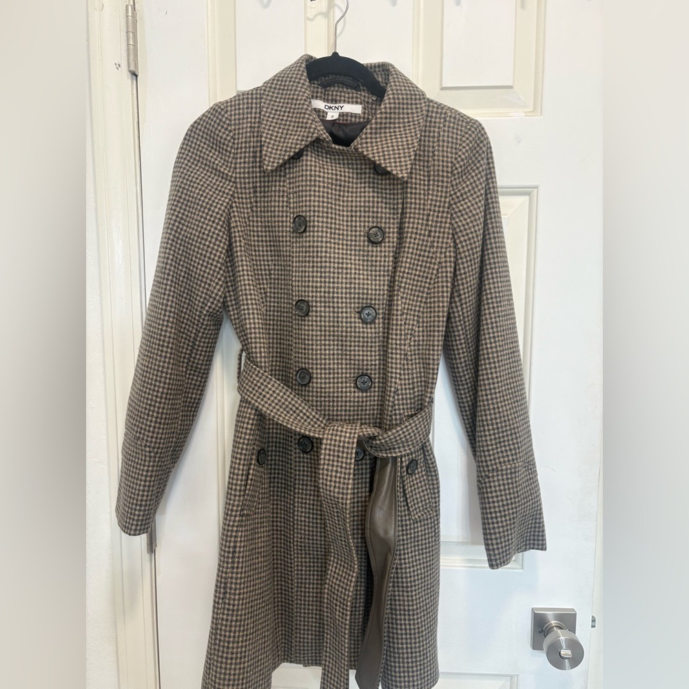 DKNY Women's Trench Coat in Brown Houndstooth